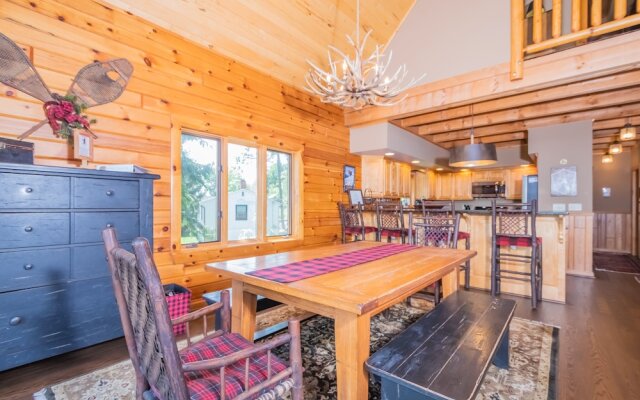 Bear Hollow House