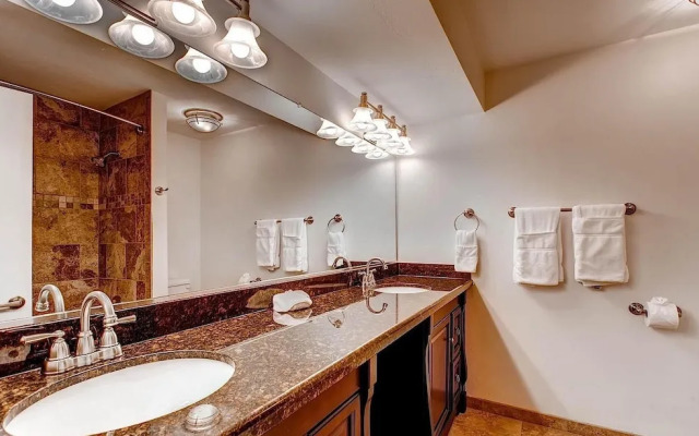 Bella Lincoln Estate Signature Vacation Rentals