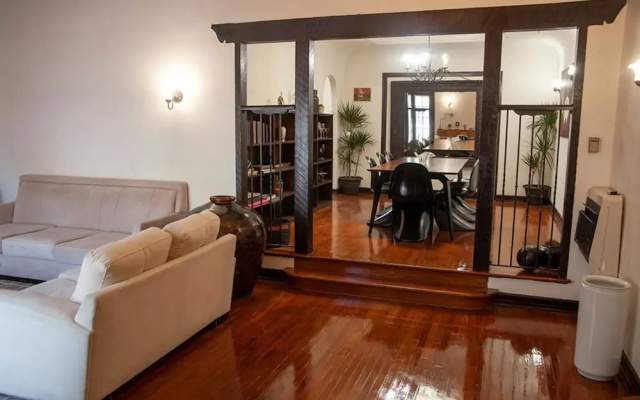 Hidden Weekend Getaway In Noho