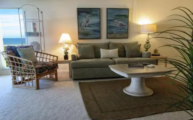 Sand Caper #407 Apartment