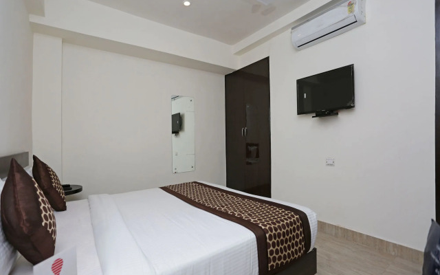 OYO 12171 Hotel Sky View