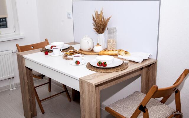 Апартаменты на улице Еремеева 38