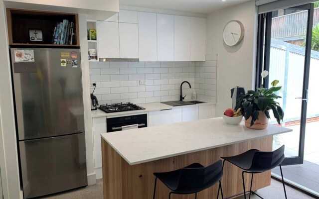 Beautiful 1-bedroom Townhouse in Northcote