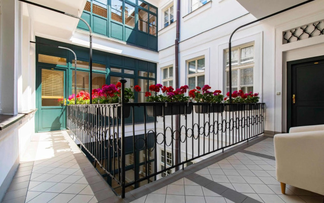 Royal Route Residence