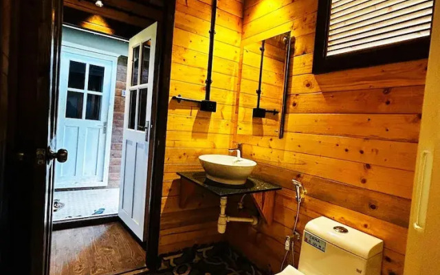 Seclude Eco Cottages