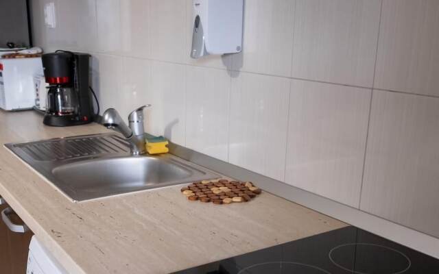 Apartment Family Rivulus