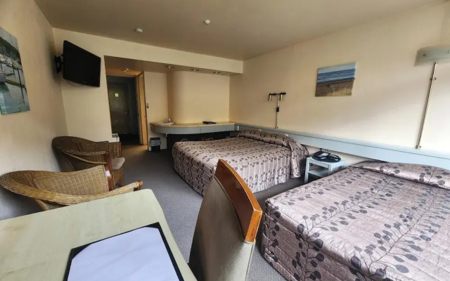 The Angus Hotel