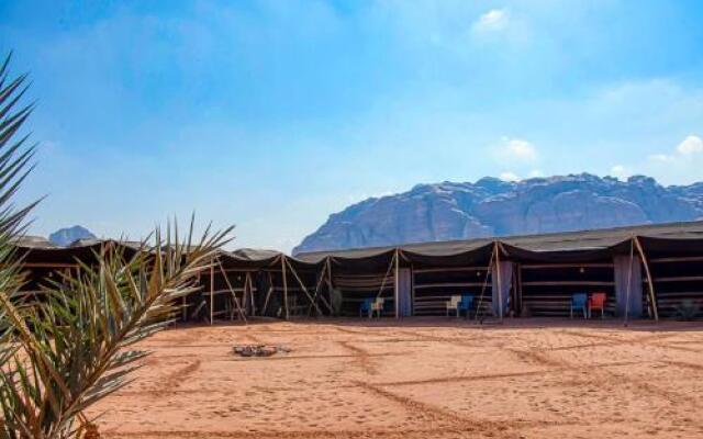 Captains Desert Camp