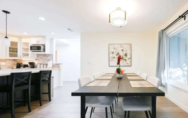@ Marbella Lane - Exquisite Home 3BR