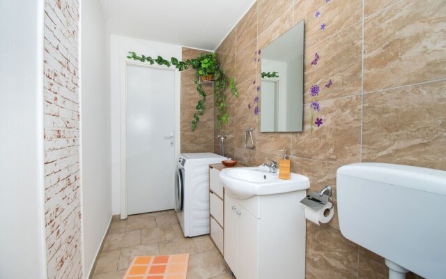 Apartment Kameni dvori