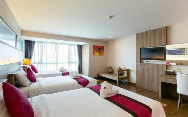 Grand Ratchapruek Hotel