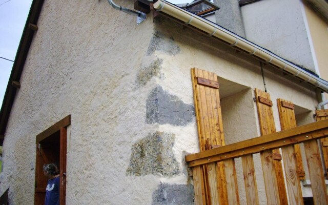 Chalet With 2 Bedrooms in Boutx, With Wonderful Mountain View, Furnished Terrace and Wifi