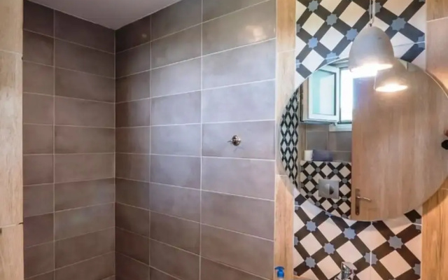 Apartment in Gerakini With Pool