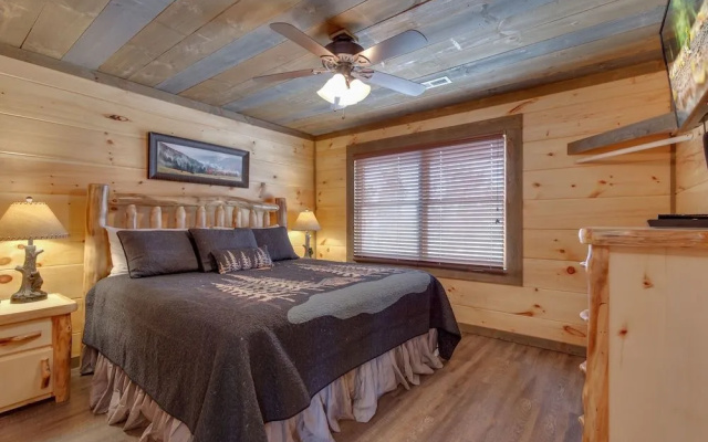 Great Smoky Lodge by Jackson Mountain Rentals