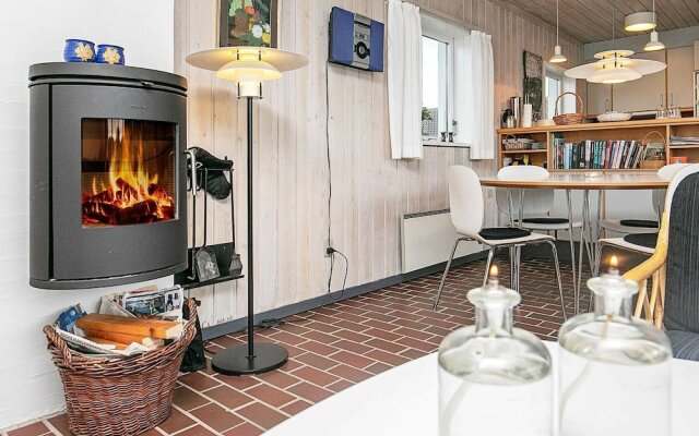 Secluded Beach Retreat in Rodhus-by Traum