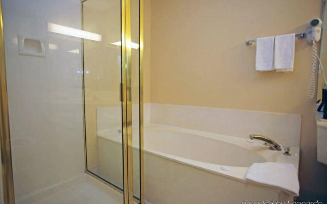 Americas Best Value Inn Louisville