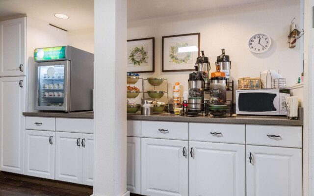 Quality Inn & Suites Silverdale Bangor - Keyport