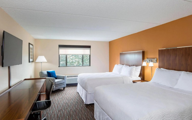 Four Points by Sheraton Milwaukee Airport