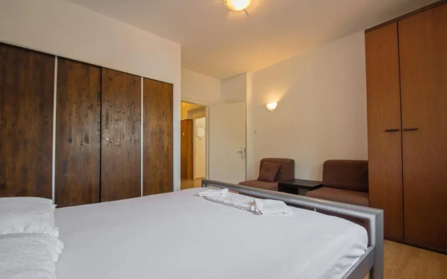 Apartment Roni