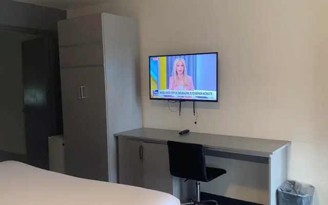 Hotel 10 Extended Stay