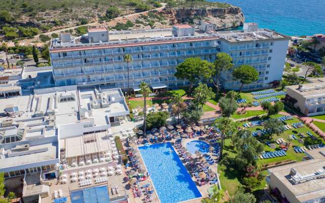 AluaSun Cala Antena – All Inclusive