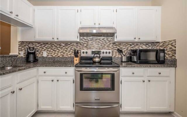 8006 Treetops - Three Bedroom Condo