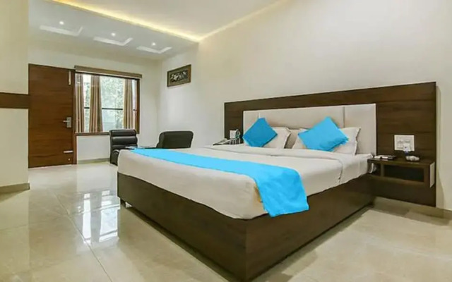 Fabhotel Aditya And Kings