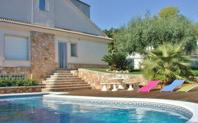 Exotic Villa in Roda de Barà with Private Pool