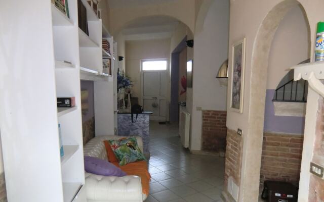 Villetta Con Giardino a Viareggio