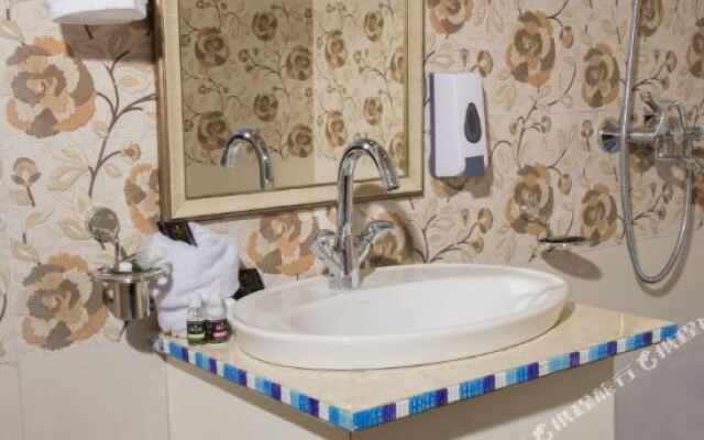 KVR Clarks Inn, Kufri