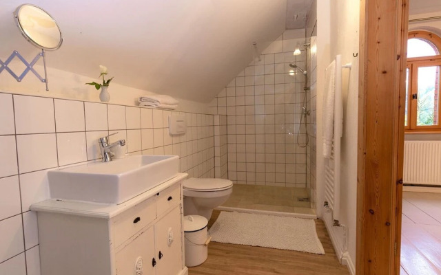 Cozy Holiday Home in Gürth With Private Garden