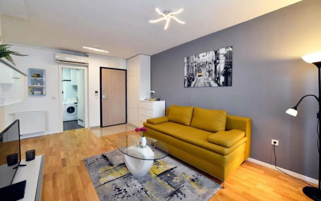First Class Apartment Zagreb, Free parking