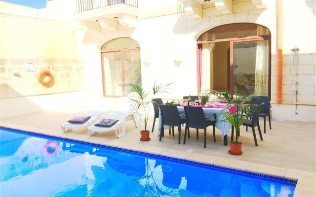 Blue Holiday Ramla