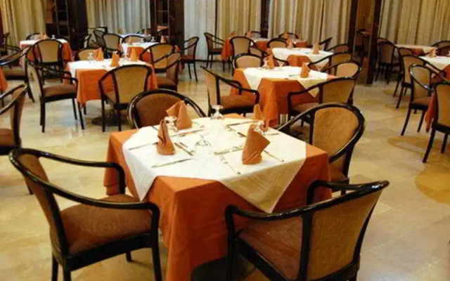 Hotel Diplomat