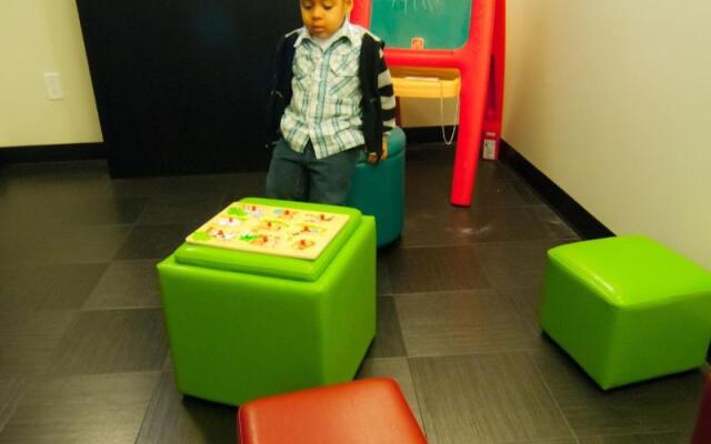 Grand Times Hotel Sherbrooke