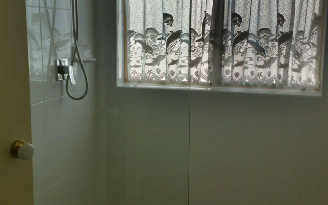 Santalina On Hervey Bay