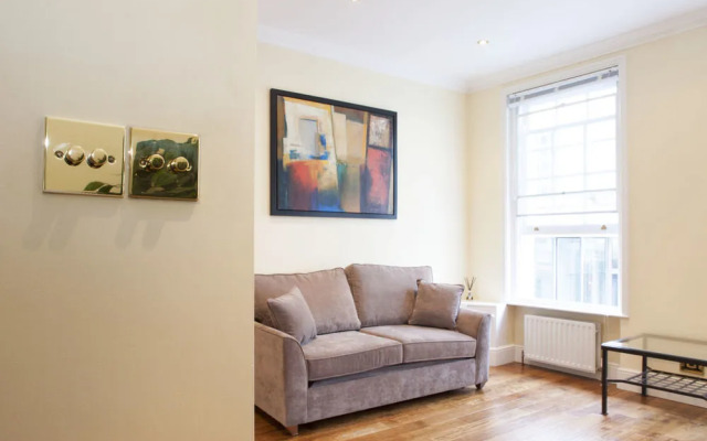 Piccadilly Circus by Capital