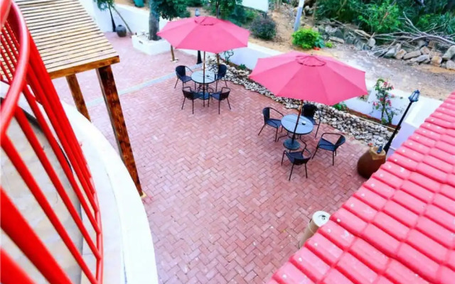Weizhou Island Shengxiaguangnian Inn