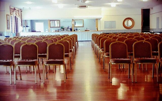 Paddocks Hotel