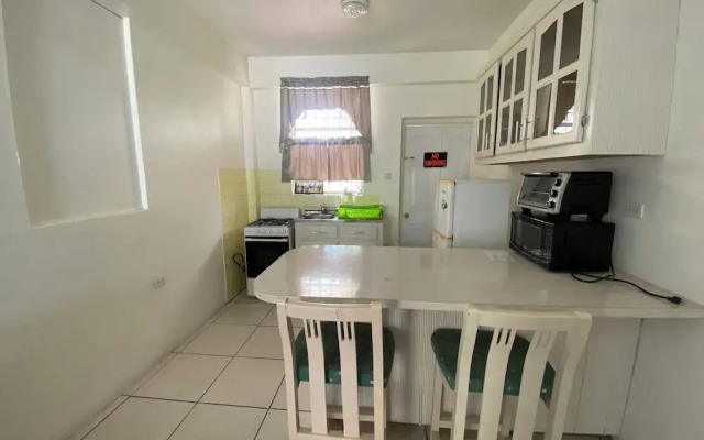 Melrose Beach Apartments