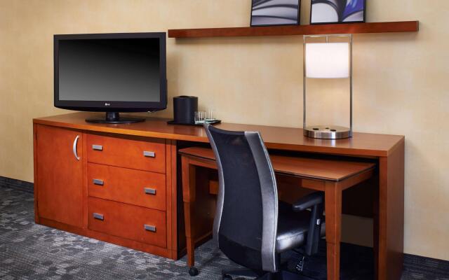 Courtyard by Marriott Columbus Dublin