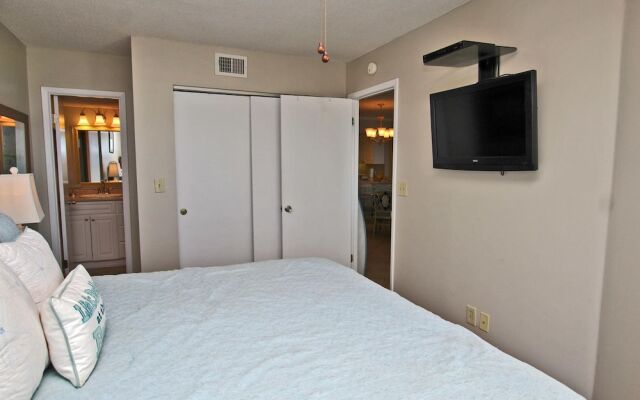 Boardwalk 183 by Youngs Suncoast