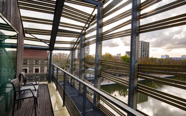 Holiday Inn Express Paris-Canal de la Villette, an IHG Hotel