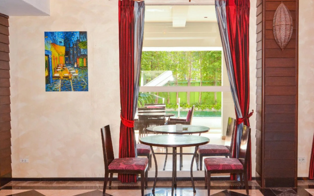 Rich Boutique Hotel