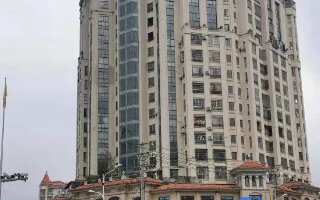 Longxiang International Hotel（Wanda Plaza Branch）