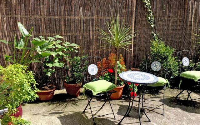 Baggot Court Townhouse