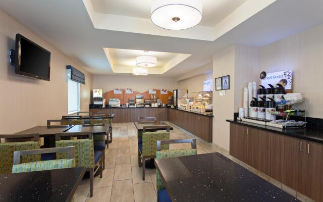 Holiday Inn Express San Bernardino - Colton by IHG