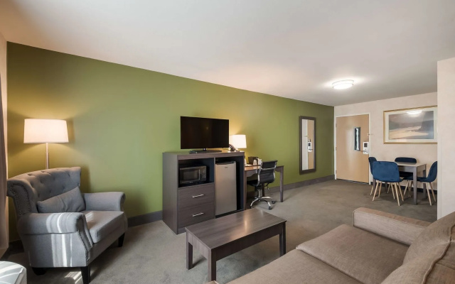 Surestay Plus Hotel By Best Western Seatac Airport