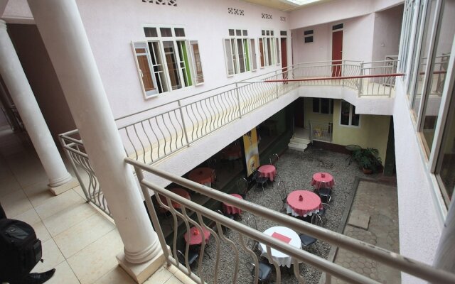 La Voisina Hotel