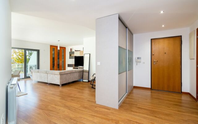 Damasceno Contemporary Apartment